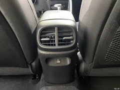 2022 Hyundai Elantra 1.5L CVT LUX Premium — фото 8