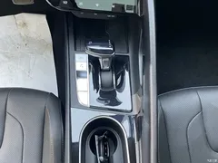 2022 Hyundai Elantra 1.5L CVT LUX Premium — фото 11