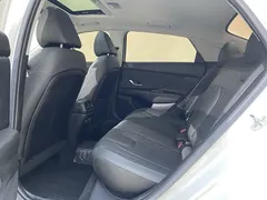 2022 Hyundai Elantra 1.5L CVT LUX Premium — фото 24