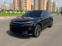 2025 Li Auto L6, чёрный — фото 1