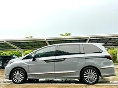 2022 Honda Alison 2.0L e:HEV Luxury — фото 9