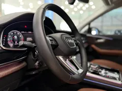 2021 Audi Q7 55 TFSI quattro S line, чёрный — фото 15