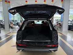 2021 Audi Q7 55 TFSI quattro S line, чёрный — фото 20