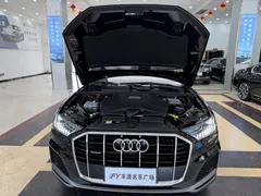 2021 Audi Q7 55 TFSI quattro S line, чёрный — фото 24