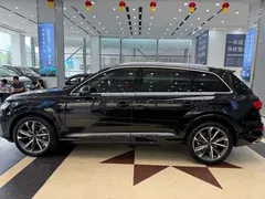 2021 Audi Q7 55 TFSI quattro S line, чёрный — фото 25