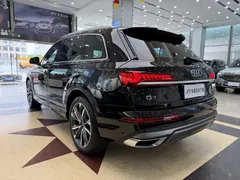 2021 Audi Q7 55 TFSI quattro S line, чёрный — фото 28