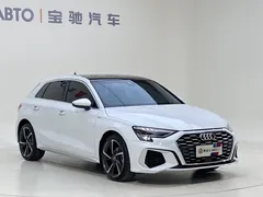2022 Audi A3 Sportback 35 TFSI, белый — фото 3