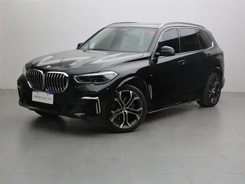 2022 BMW X5 40Li M