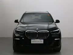 2022 BMW X5 40Li M, чёрный — фото 2