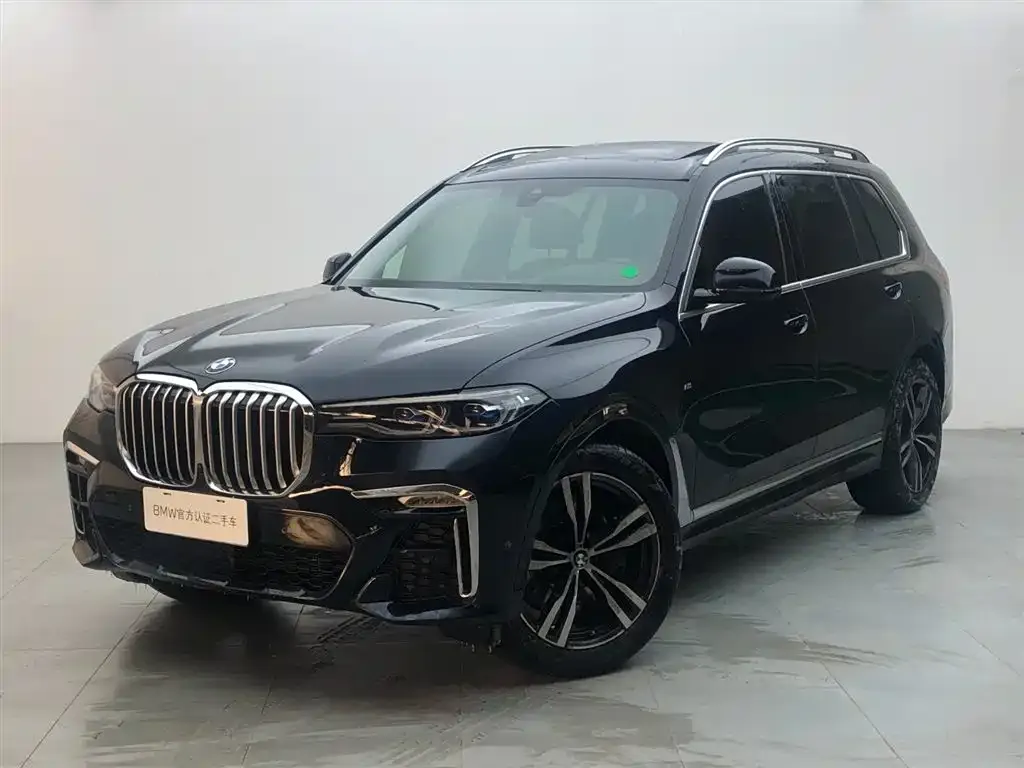 2021 BMW X7 xDrive40i M
