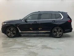 2021 BMW X7 xDrive40i M, чёрный — фото 3