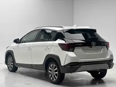 2022 Toyota Yaris L Zhixuan X 1.5L CVT PLUS, белый — фото 7