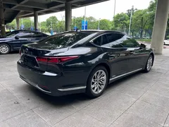 2021 Lexus LS 500h Luxury, чёрный — фото 9