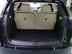 2025 Li Auto i8 Standard, чёрный — фото 4