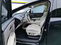 2025 Li Auto i8 Standard, чёрный — фото 9