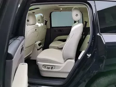 2025 Li Auto i8 Standard, чёрный — фото 11