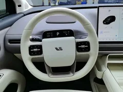 2025 Li Auto i8 Standard, чёрный — фото 15
