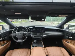 2021 Lexus LS 500h Executive — фото 12