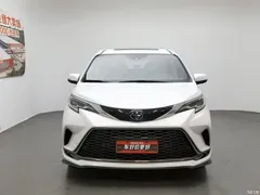 2023 Toyota Granvia 2.5L Hybrid Premium PLUS — фото 3