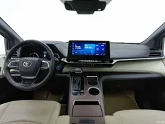 2023 Toyota Granvia 2.5L Hybrid Premium PLUS — фото 5