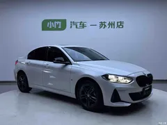 2023 BMW 1 Series 120i M Sport — фото 3
