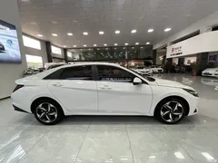 2021 Hyundai Elantra 1.5L CVT GLX Elite — фото 5