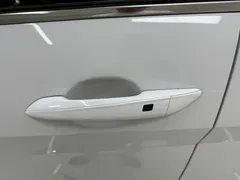 2022 Hyundai Elantra 1.5L CVT LUX Premium, белый — фото 11