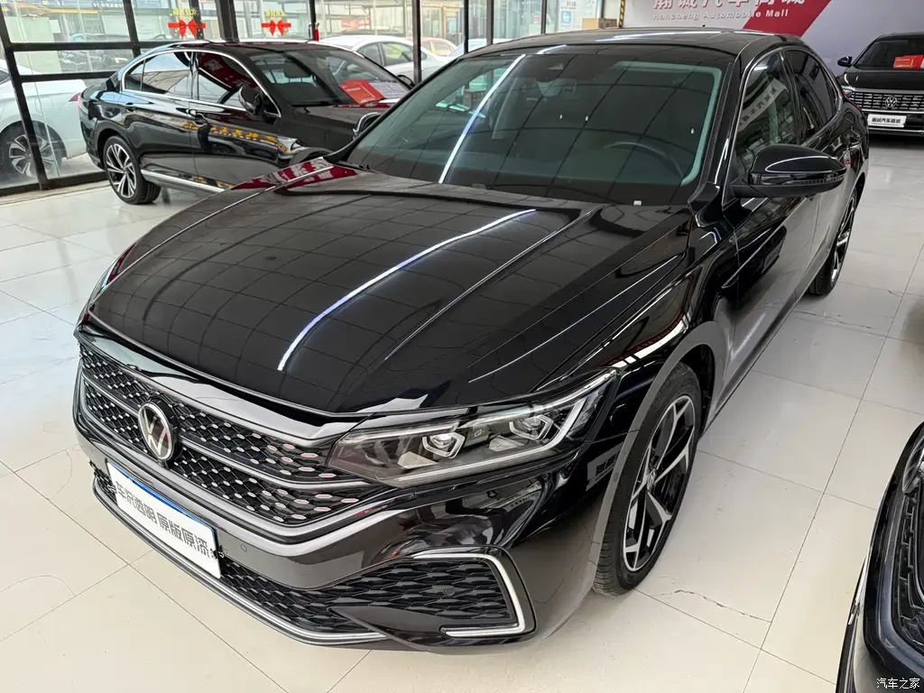 2023 Volkswagen Passat 330TSI Starry Sky Luxury