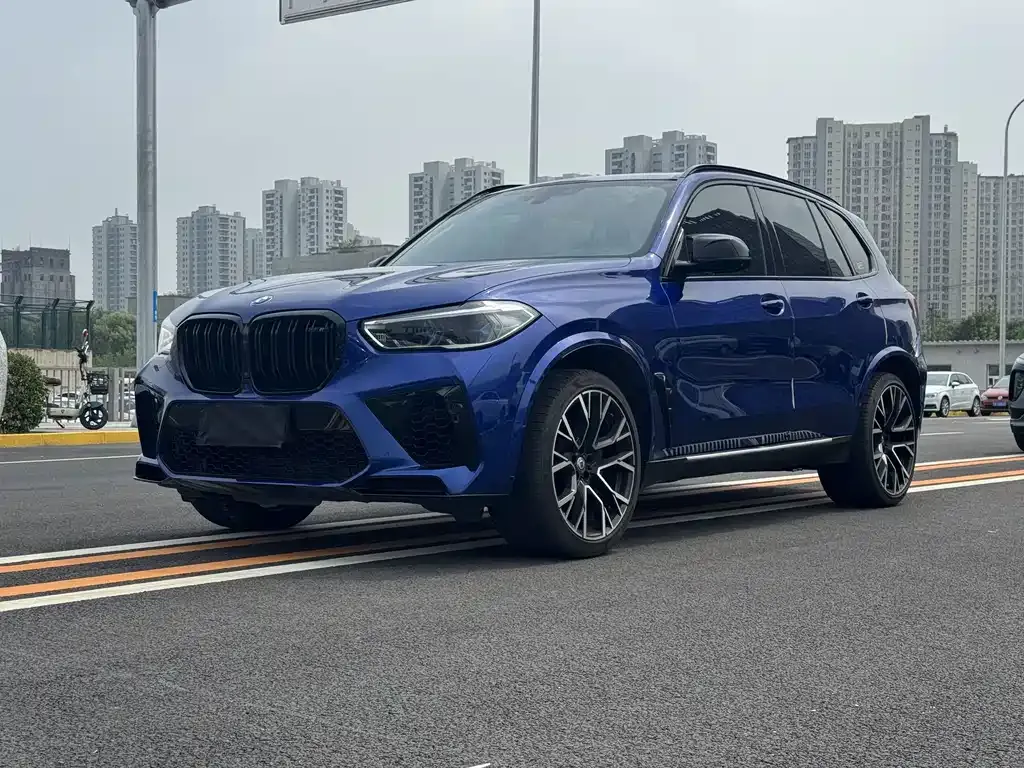 2022 BMW X5 M