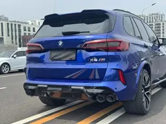 2022 BMW X5 M, синий — фото 5