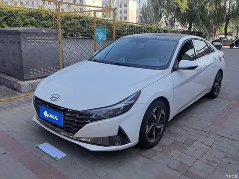2021 Hyundai Elantra 1.5L CVT LUX Premium