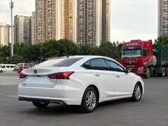 2020 Changan Raeton PLUS 1.5T AT, белый — фото 7