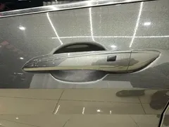 2023 Hyundai Elantra 1.5L CVT LUX Premium — фото 7