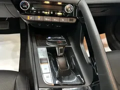 2023 Hyundai Elantra 1.5L CVT LUX Premium — фото 15