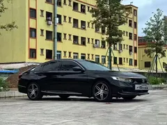 2022 Honda Accord 260TURBO Magic Night·Premium — фото 3