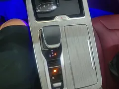 2025 Hongqi HS5 2.0T 4WD Pro, чёрный — фото 14