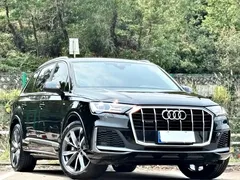 2022 Audi Q7 55 TFSI quattro S line, чёрный — фото 3
