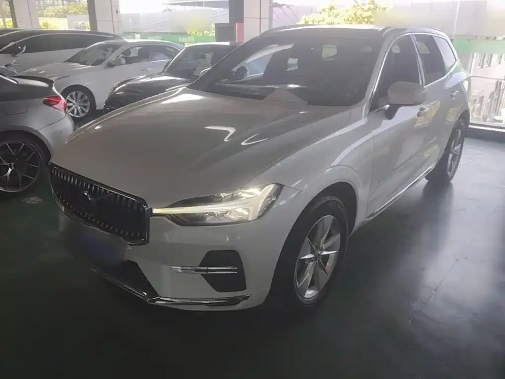 2022 Volvo XC60 B5 4WD Luxury