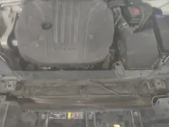 2022 Volvo XC60 B5 4WD Luxury, белый — фото 20