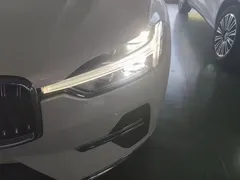2022 Volvo XC60 B5 4WD Luxury, белый — фото 24