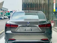 2021 Lexus LS 500h Executive — фото 3