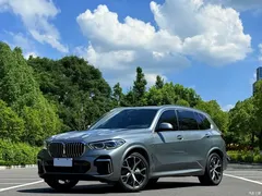 2022 BMW X5 modified xDrive 40Li M sports package — фото 1