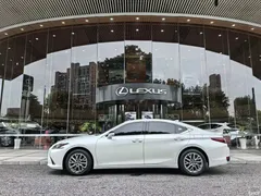 2021 Lexus ES 200 Excellence — фото 4