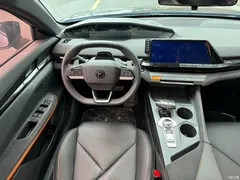 2022 Changan UNI-V 1.5T Sport — фото 7