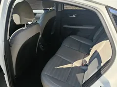 2023 Kia Cerato 1.5L CVT Luxury, белый — фото 6