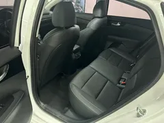 2021 Kia Cerato 1.5L CVT, белый — фото 7