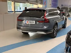 2022 Volvo V90 Cross Country B5 AWD Zhiyuan — фото 15