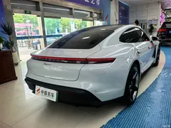 2022 Porsche Taycan, белый — фото 19
