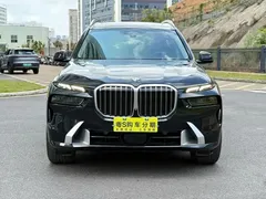 2023 BMW X7 xDrive40i, чёрный — фото 2