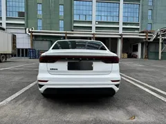 2022 Geely Emgrand 4 1.5L CVT, белый — фото 29